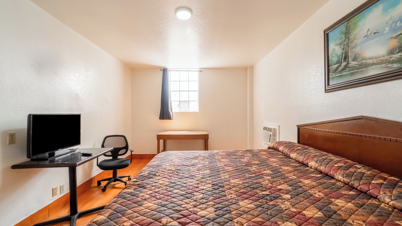 Photo of Bedroom in Brownsville