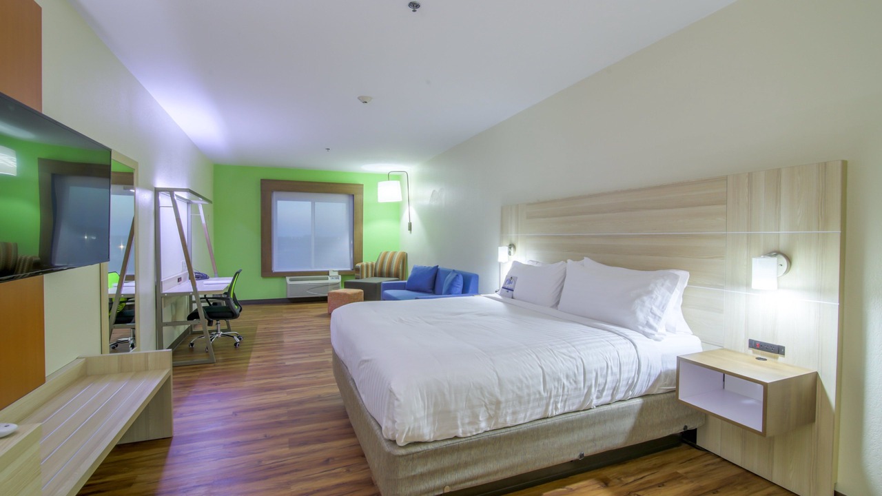 Photo of Bedroom in Raymondville