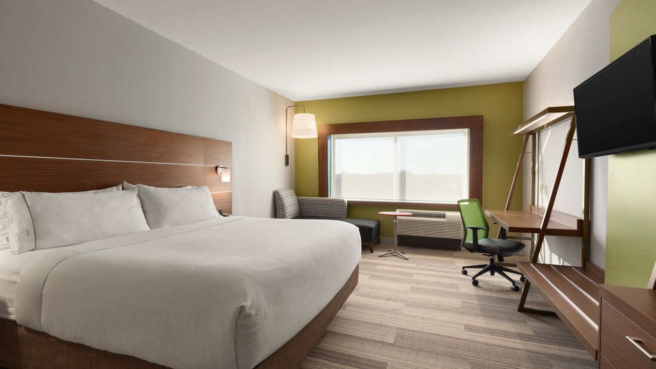 Photo of Bedroom in Edinburg