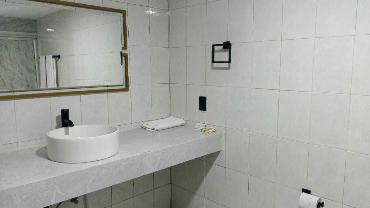 Photo of Bathroom in Monterrey Centro