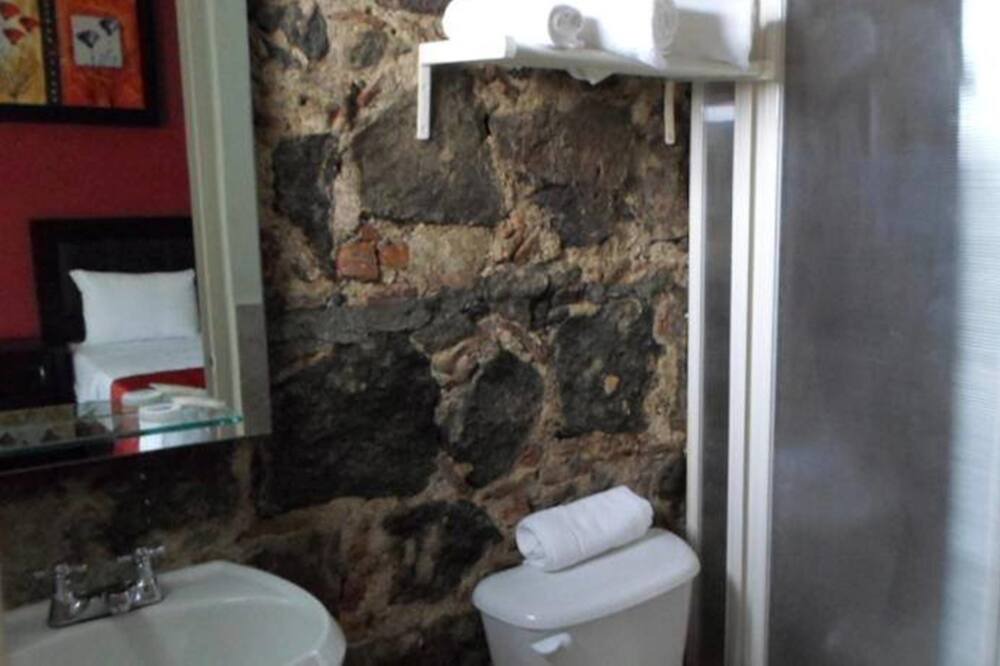 Photo of Bathroom in Colima