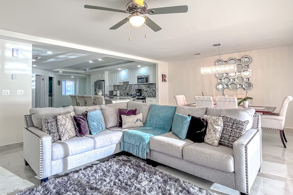 Photo of Livingroom in Playa Encantada