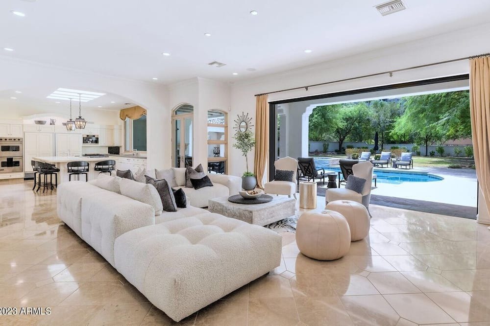 Photo of Livingroom in Paradise Hills