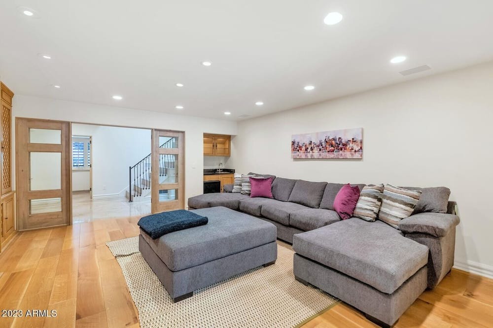 Photo of Livingroom in Paradise Hills