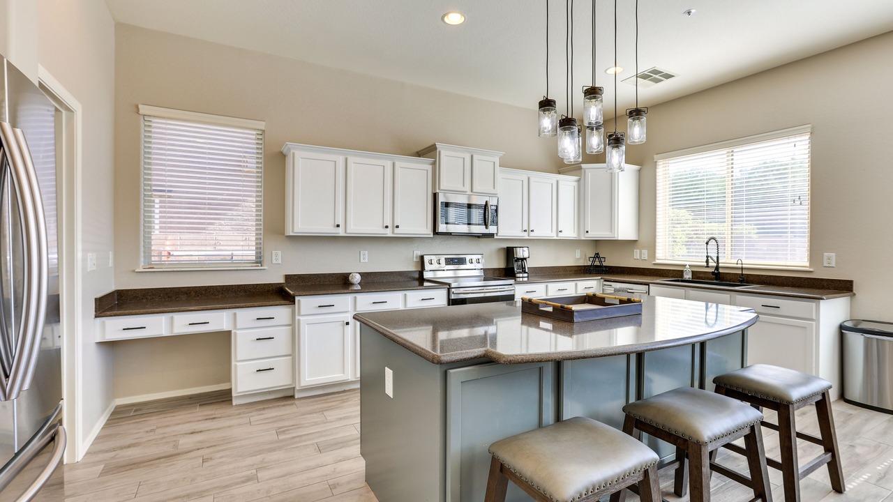 Photo of Kitchen in Montecito in Estrella