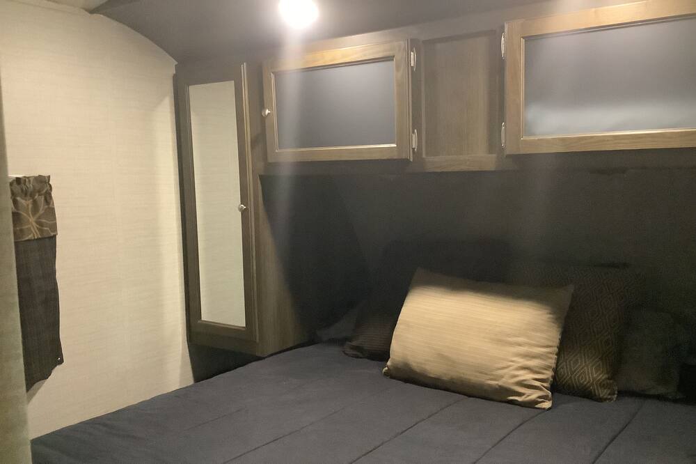 Photo of Bedroom in Foothills