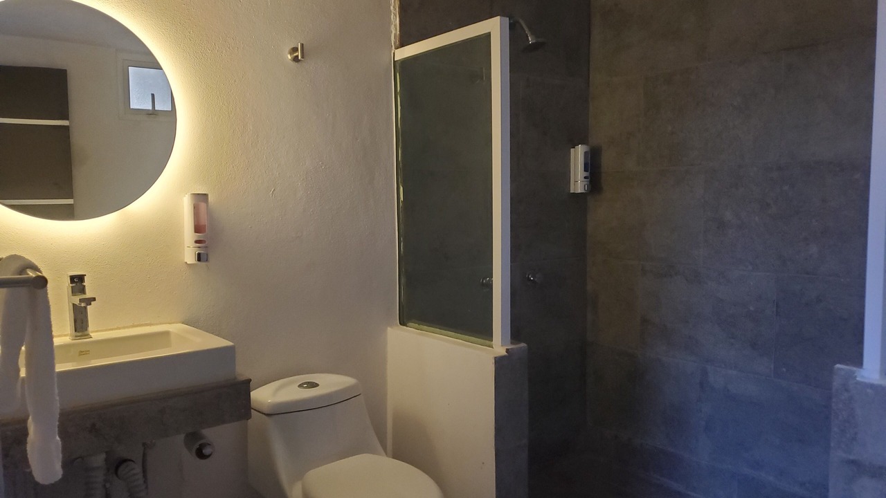 Photo of Bathroom in Costera Acapulco