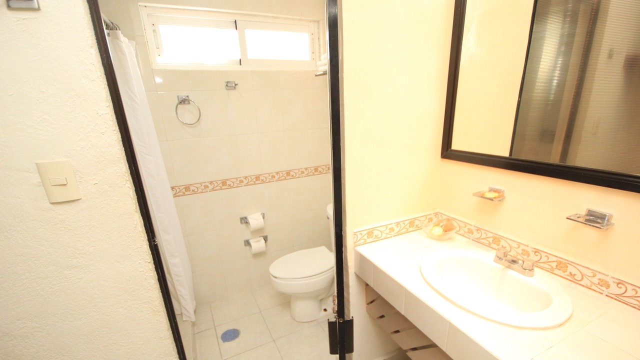 Photo of Bathroom in Leon Centro