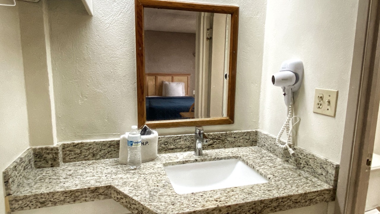 Photo of Bathroom in Avenida Revolucion