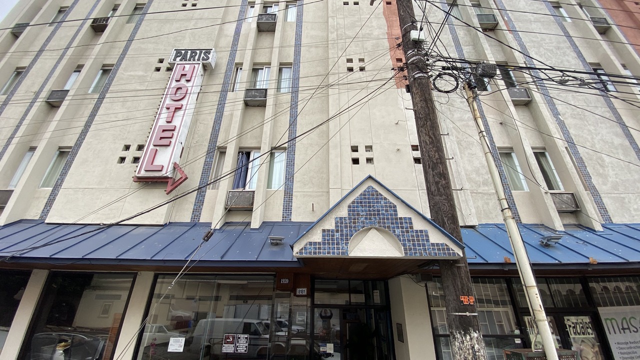 Photo of Outdoor in Avenida Revolucion