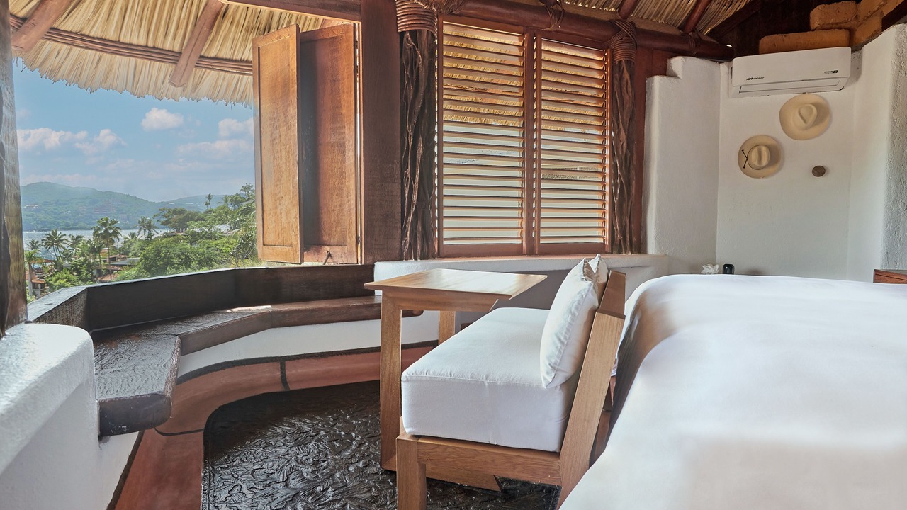 Photo of Bedroom in Zihuatanejo