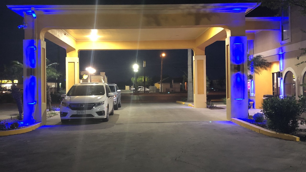 Photo of Buildings in Los Fresnos