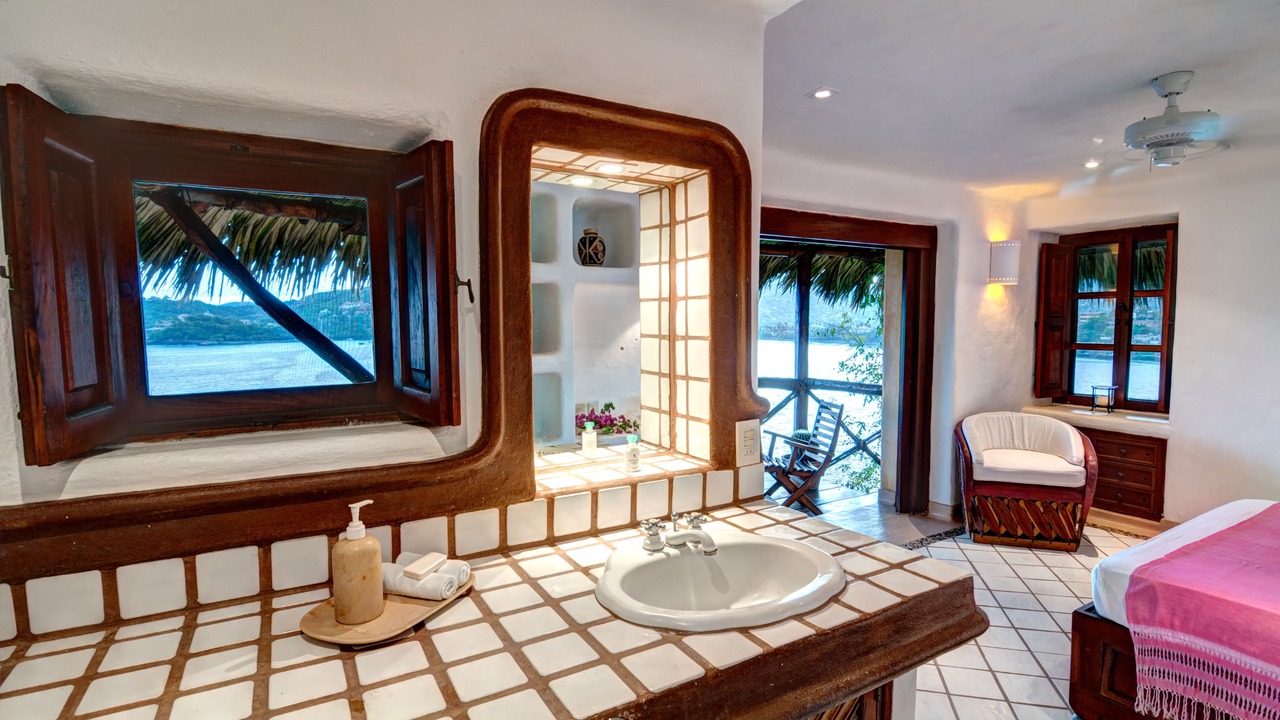 Photo of Bathroom in Zihuatanejo