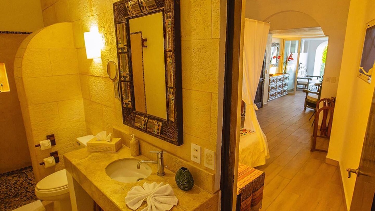 Photo of Bathroom in Zihuatanejo