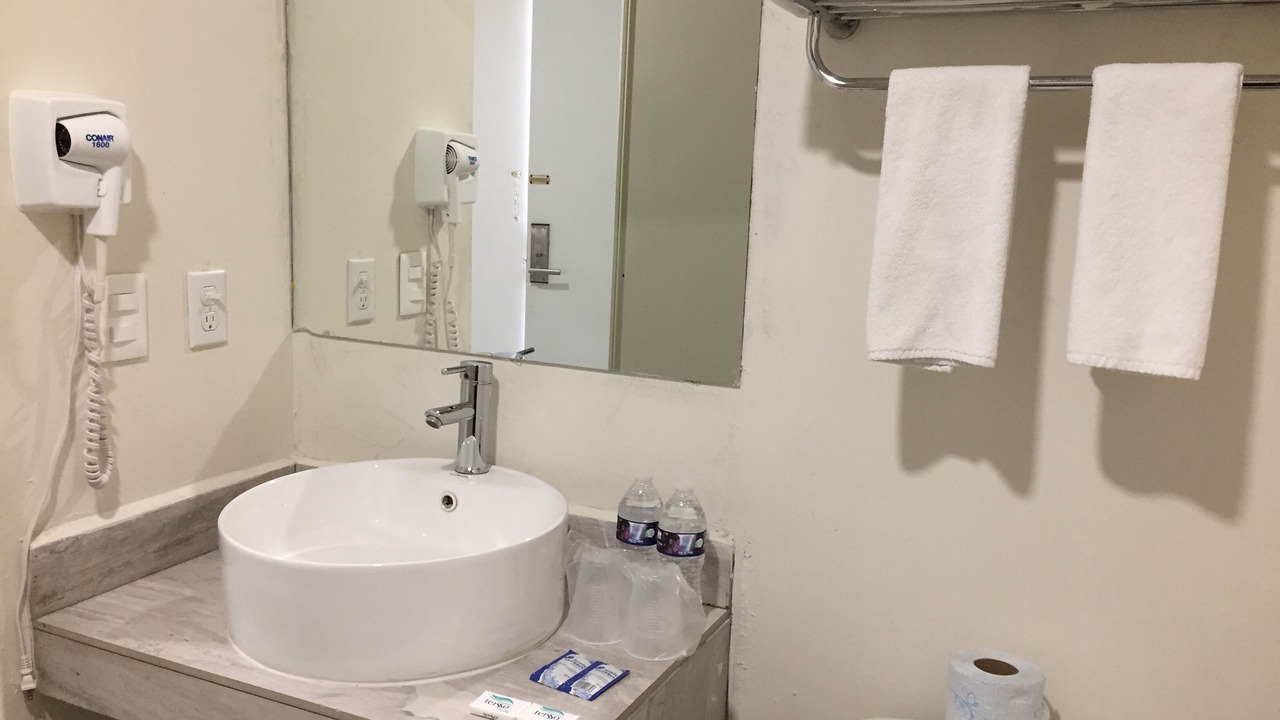 Photo of Bathroom in Monclova