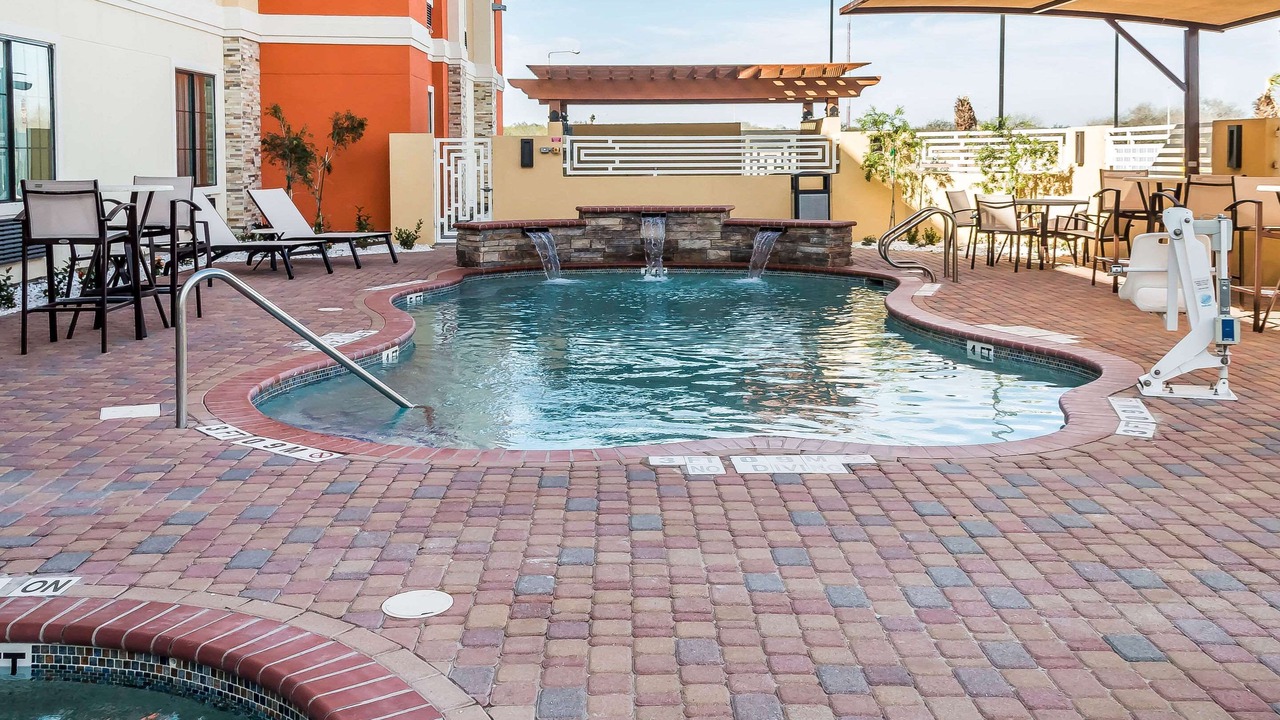 Photo of Outdoor in Edinburg