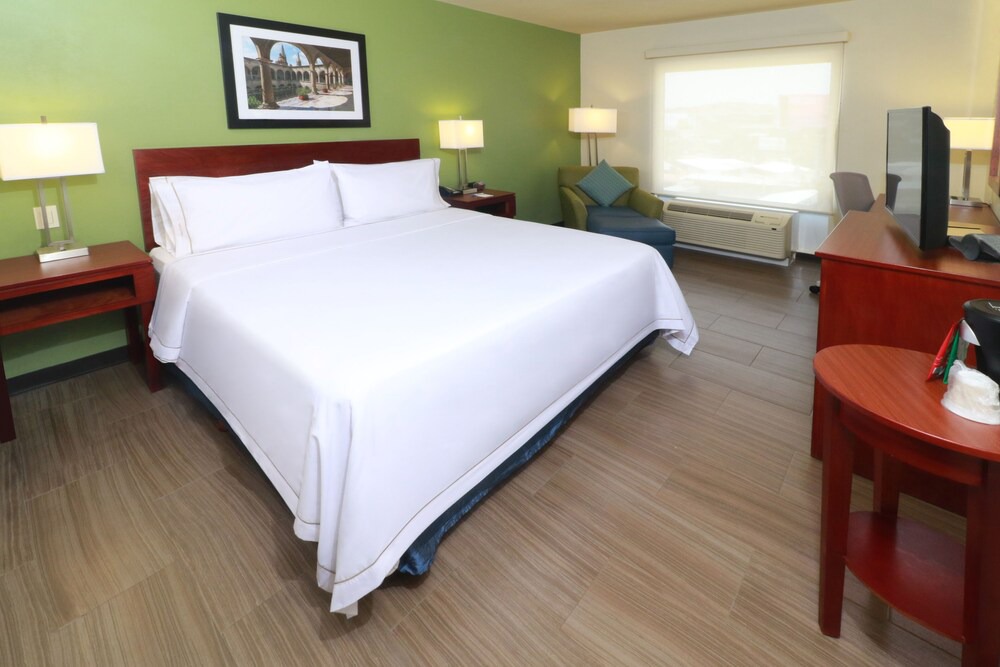 Photo of Bedroom in Tlaquepaque