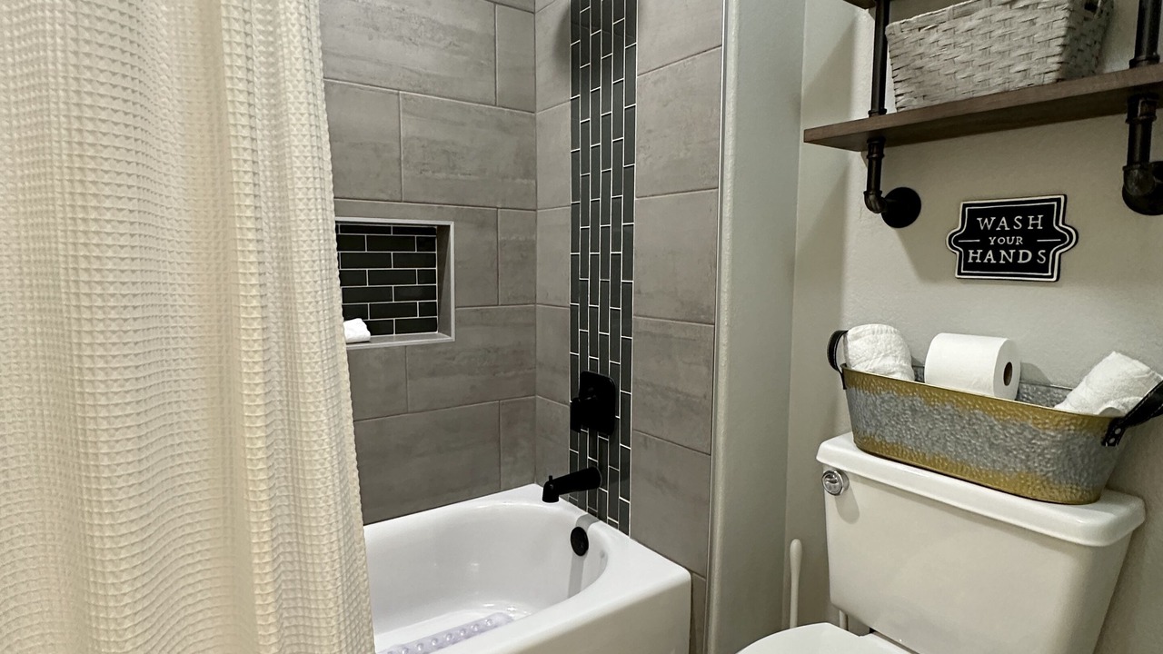 Photo of Bathroom in Avondale
