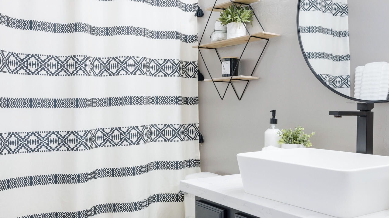 Photo of Bathroom in Avondale