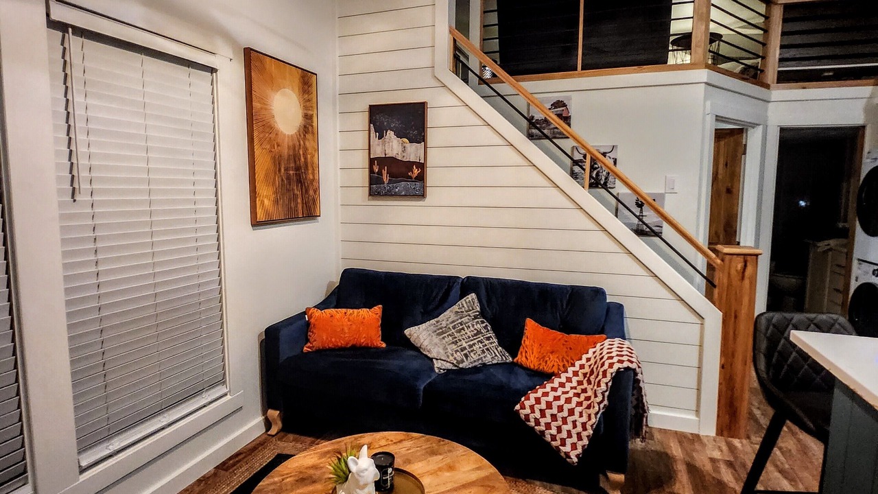 Photo of Livingroom in Foothills