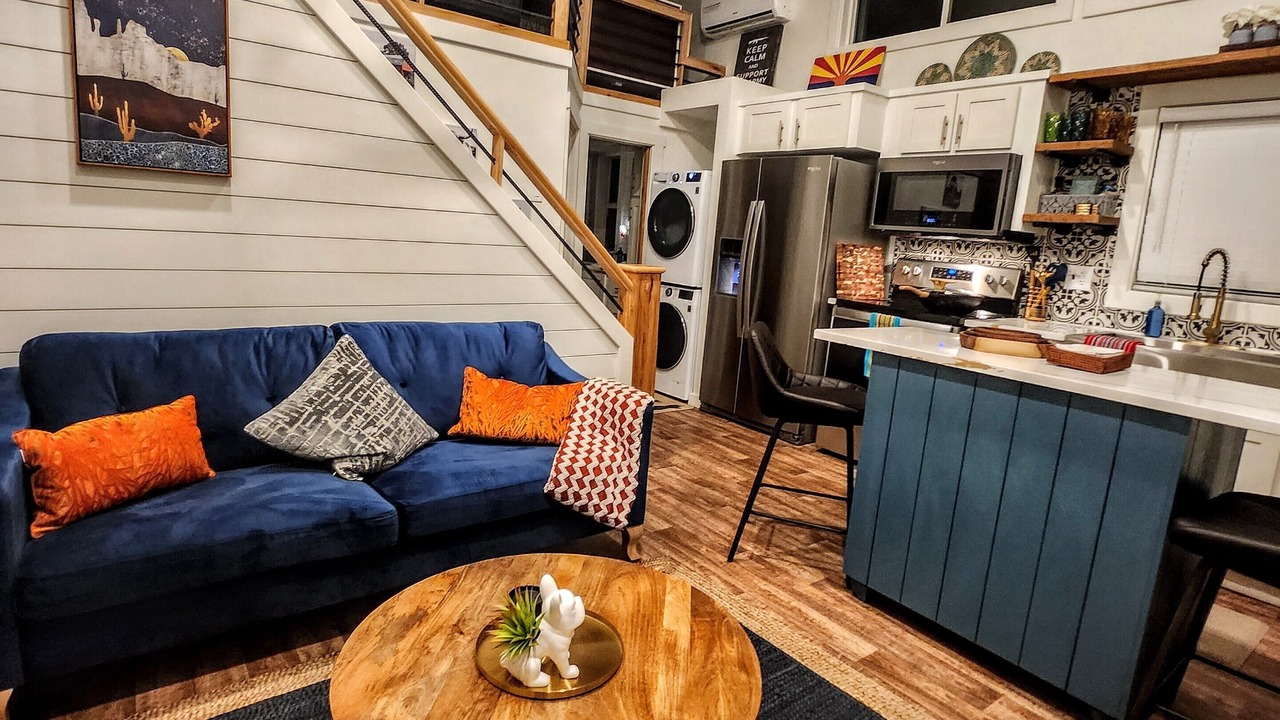 Photo of Livingroom in Foothills