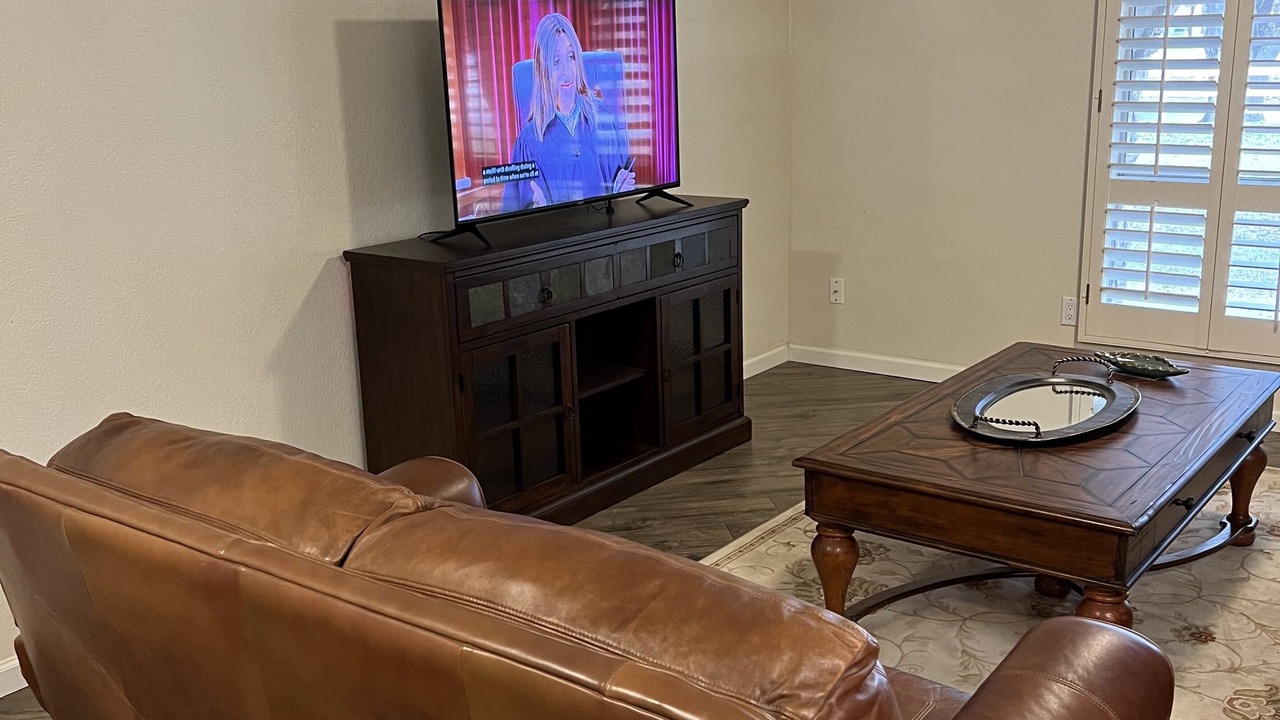 Photo of Livingroom in South Mountain