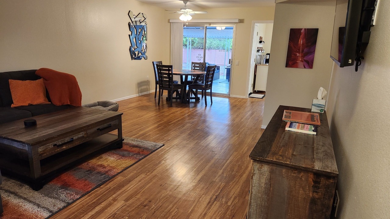 Photo of Livingroom in Sun City