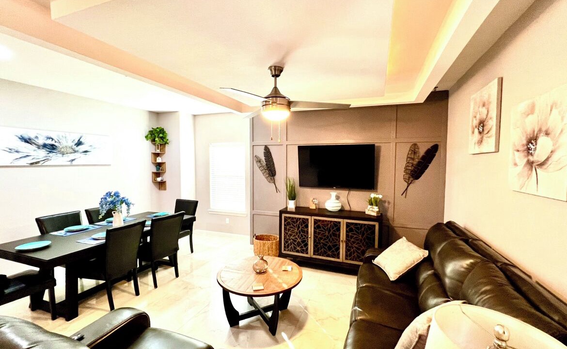 Photo of Livingroom in McAllen