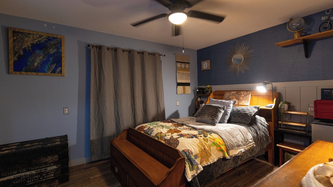Photo of Bedroom in Palm Valley