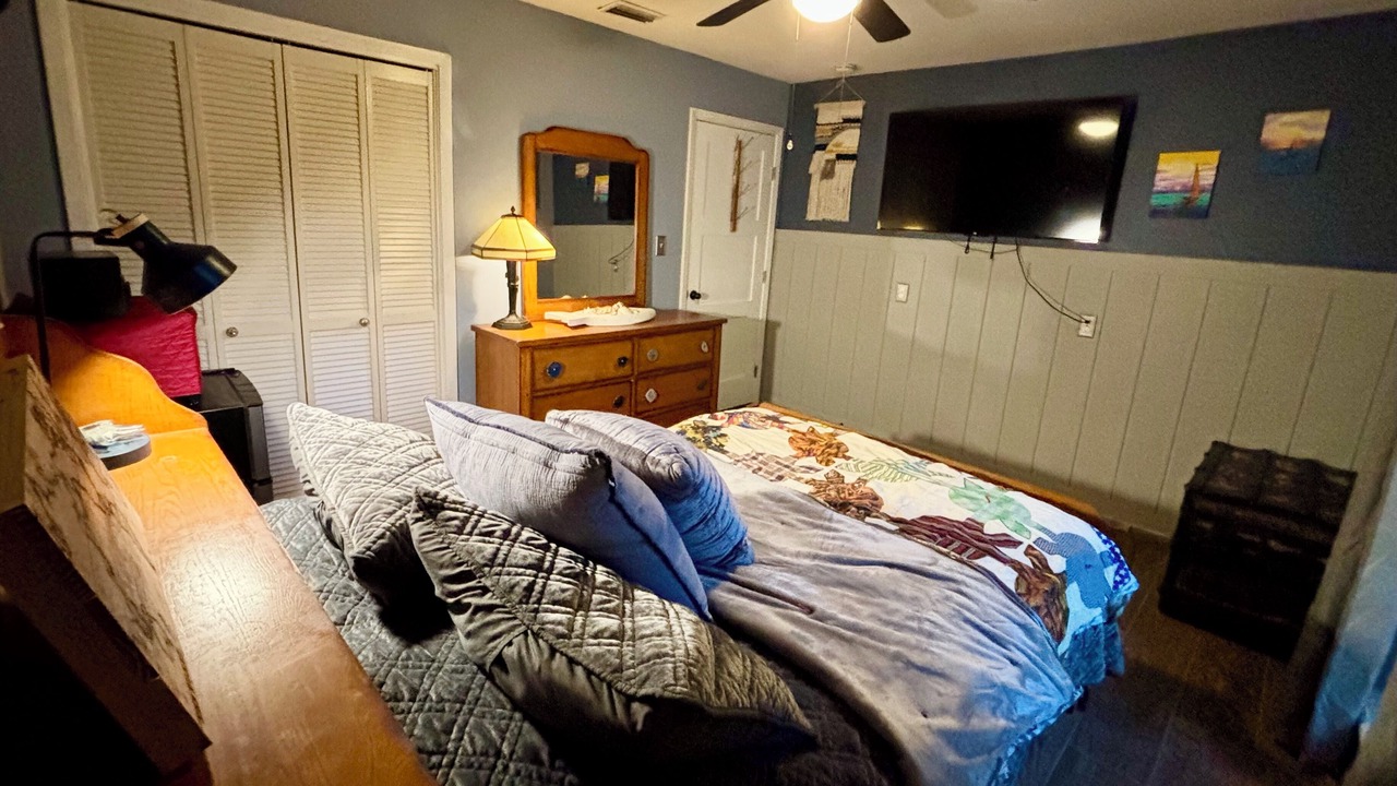 Photo of Bedroom in Palm Valley