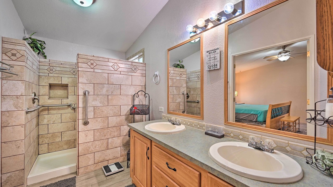 Photo of Bathroom in Foothills