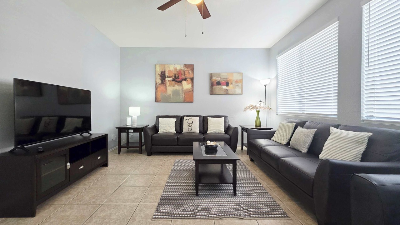 Photo of Livingroom in Alegre Community