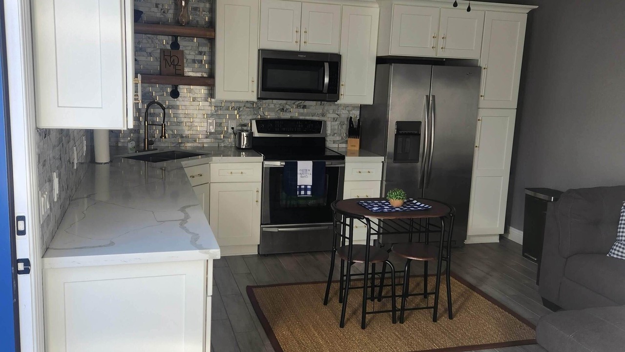Photo of Kitchen in Estate Grove Valencia Est