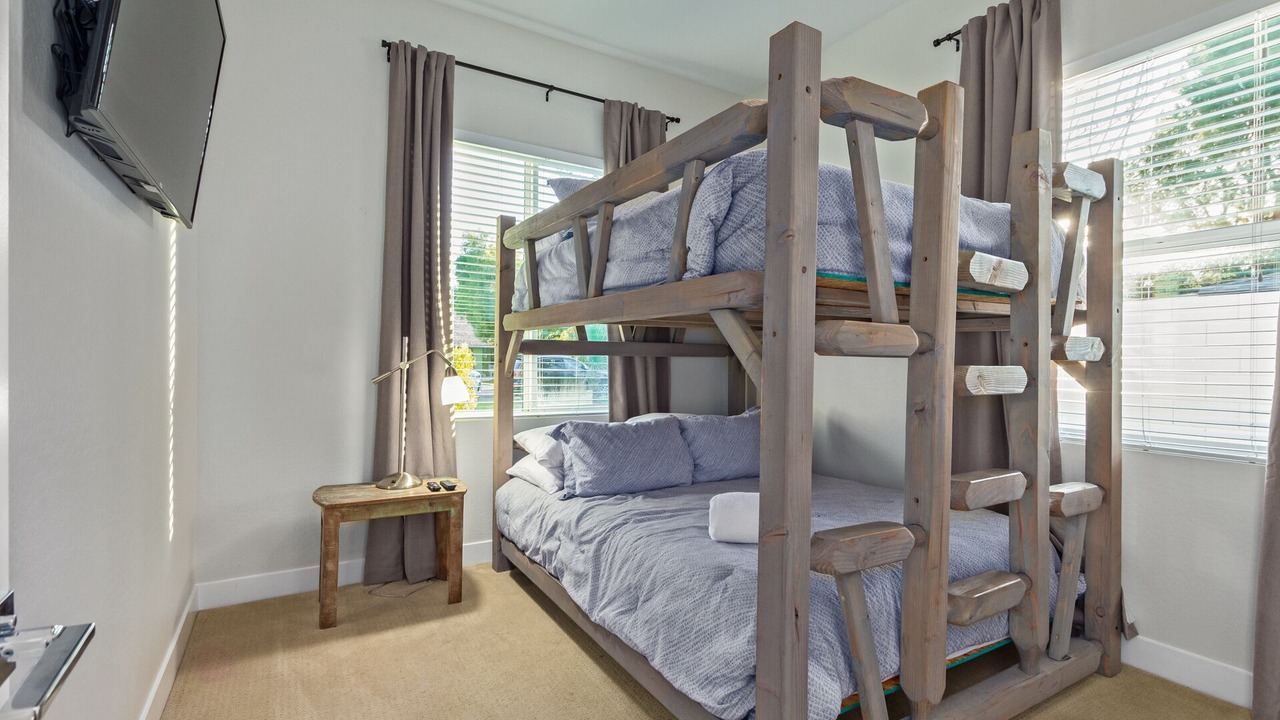Photo of Bedroom in Camelback East
