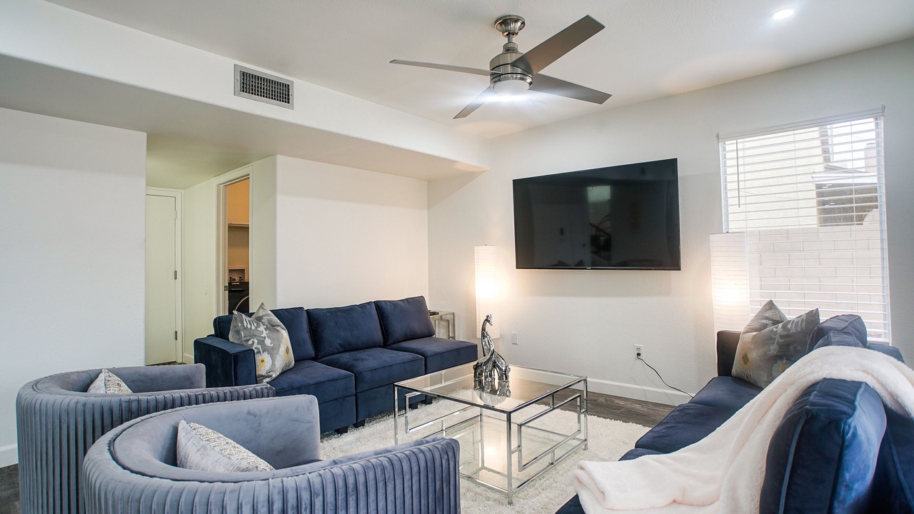 Photo of Livingroom in Maryvale