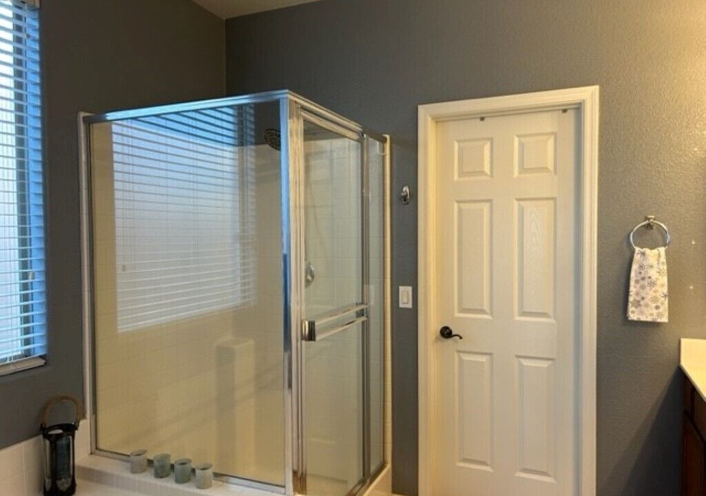 Photo of Bathroom in Rovey Farm Estates
