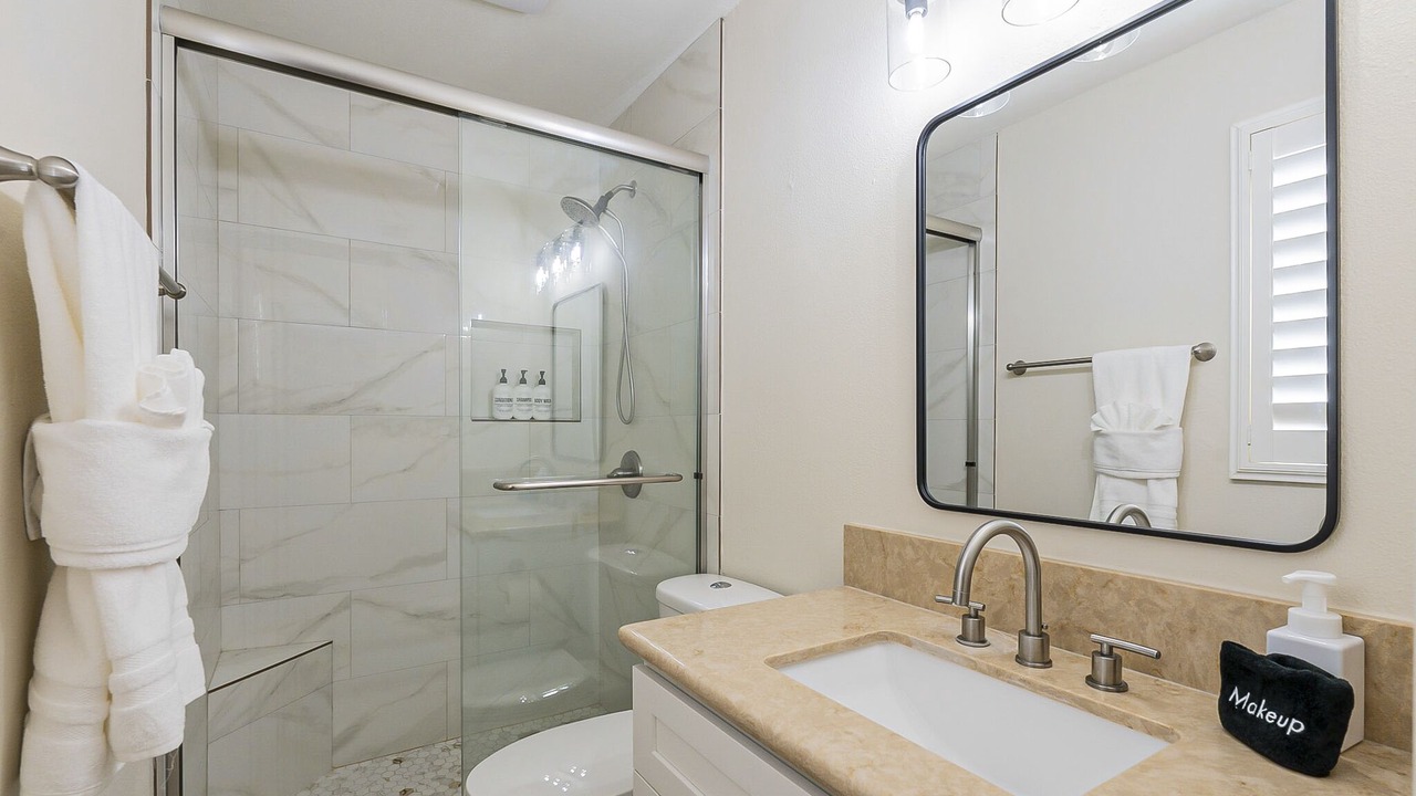 Photo of Bathroom in Papago Parkway