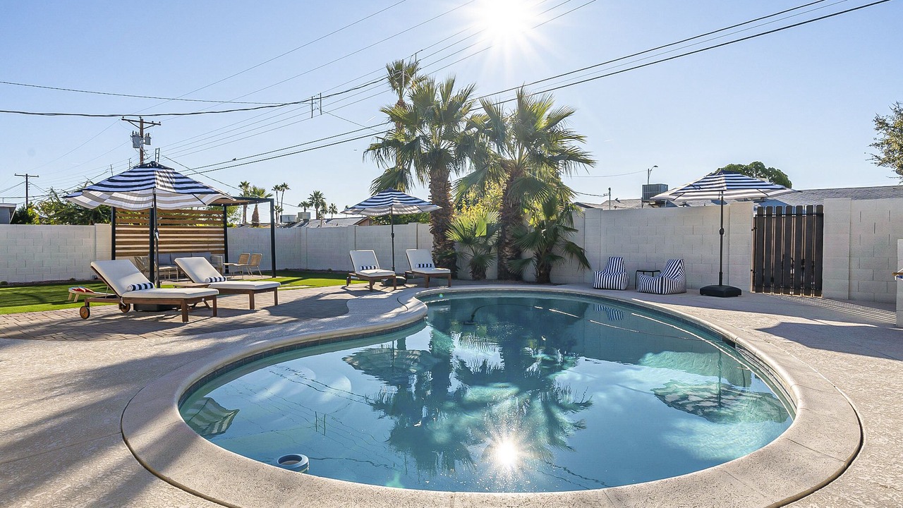 Photo of Outdoor in Papago Parkway