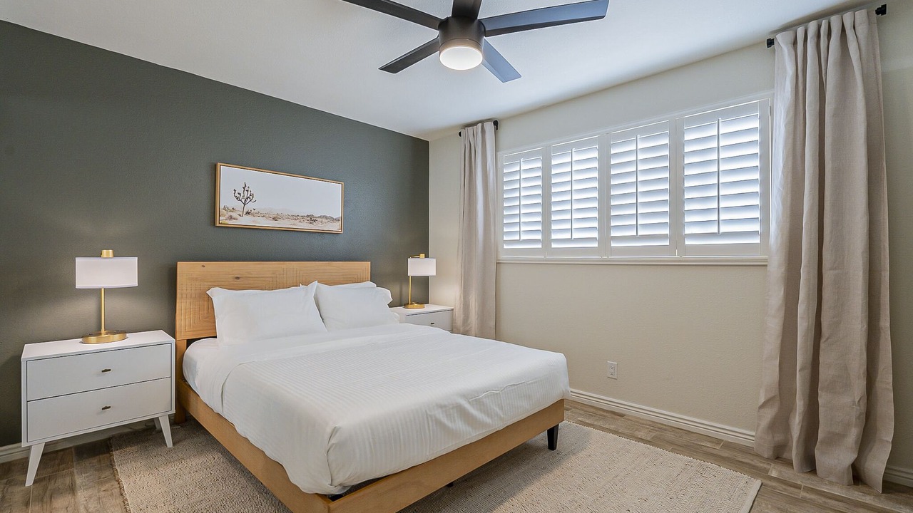 Photo of Bedroom in Papago Parkway