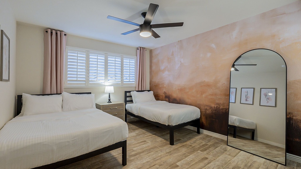 Photo of Bedroom in Papago Parkway