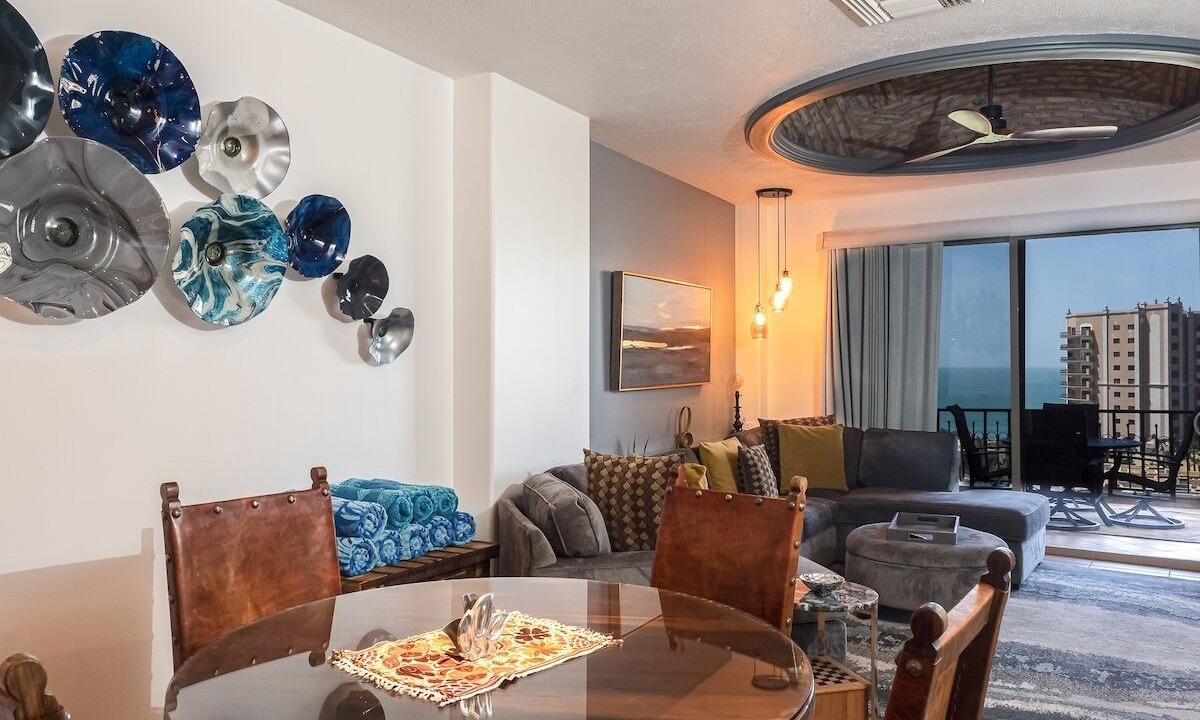 Photo of Livingroom in Sandy Beach