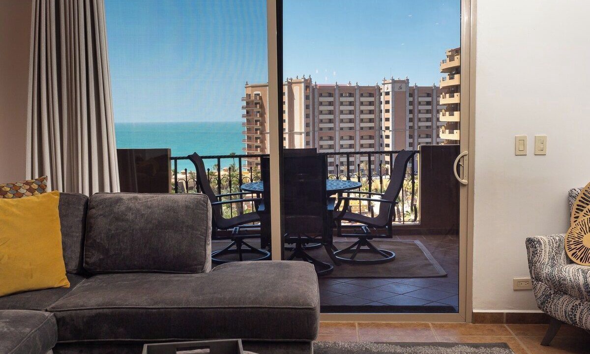 Photo of Livingroom in Sandy Beach