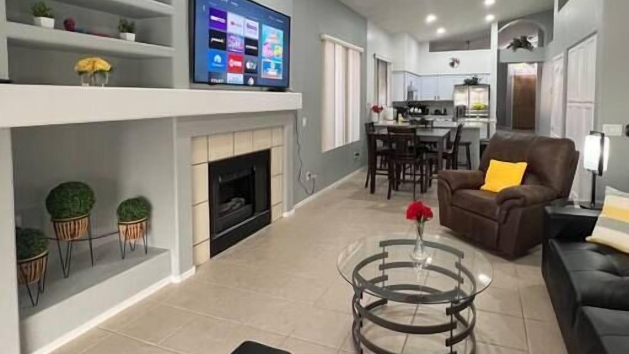 Photo of Livingroom in Chandler
