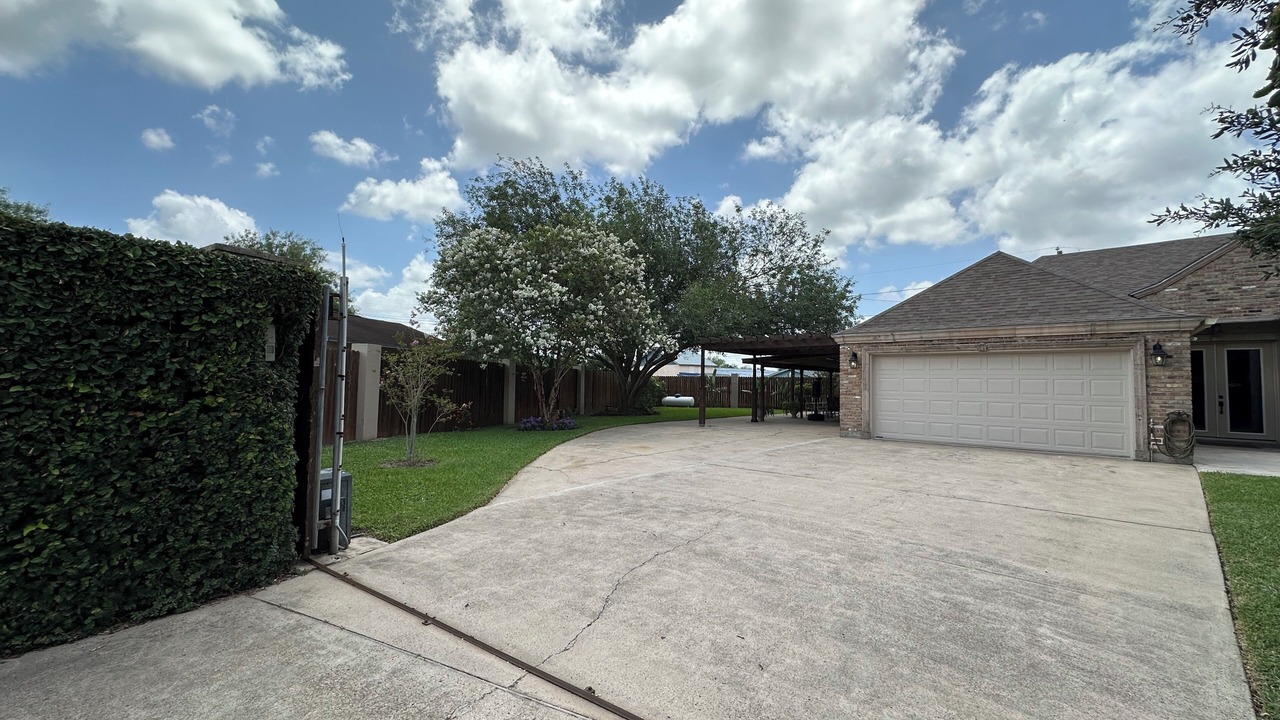 Photo of Outdoor in Brownsville