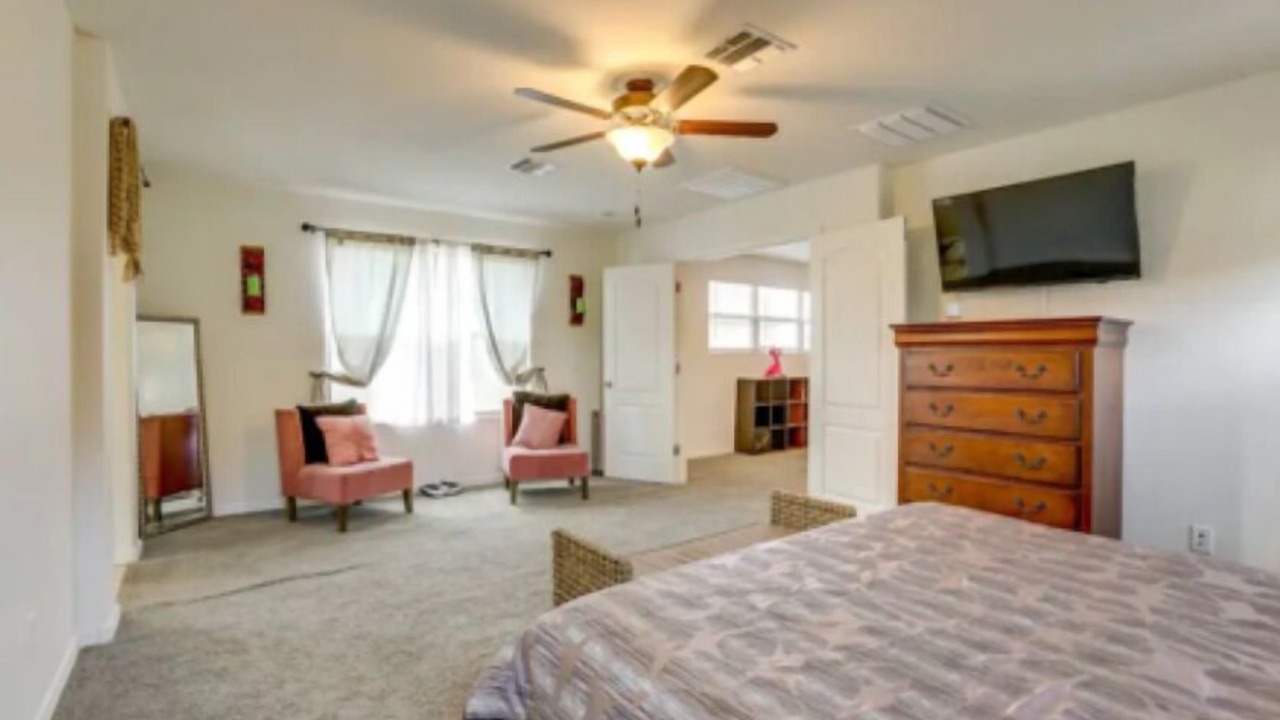 Photo of Bedroom in Dobbins Place