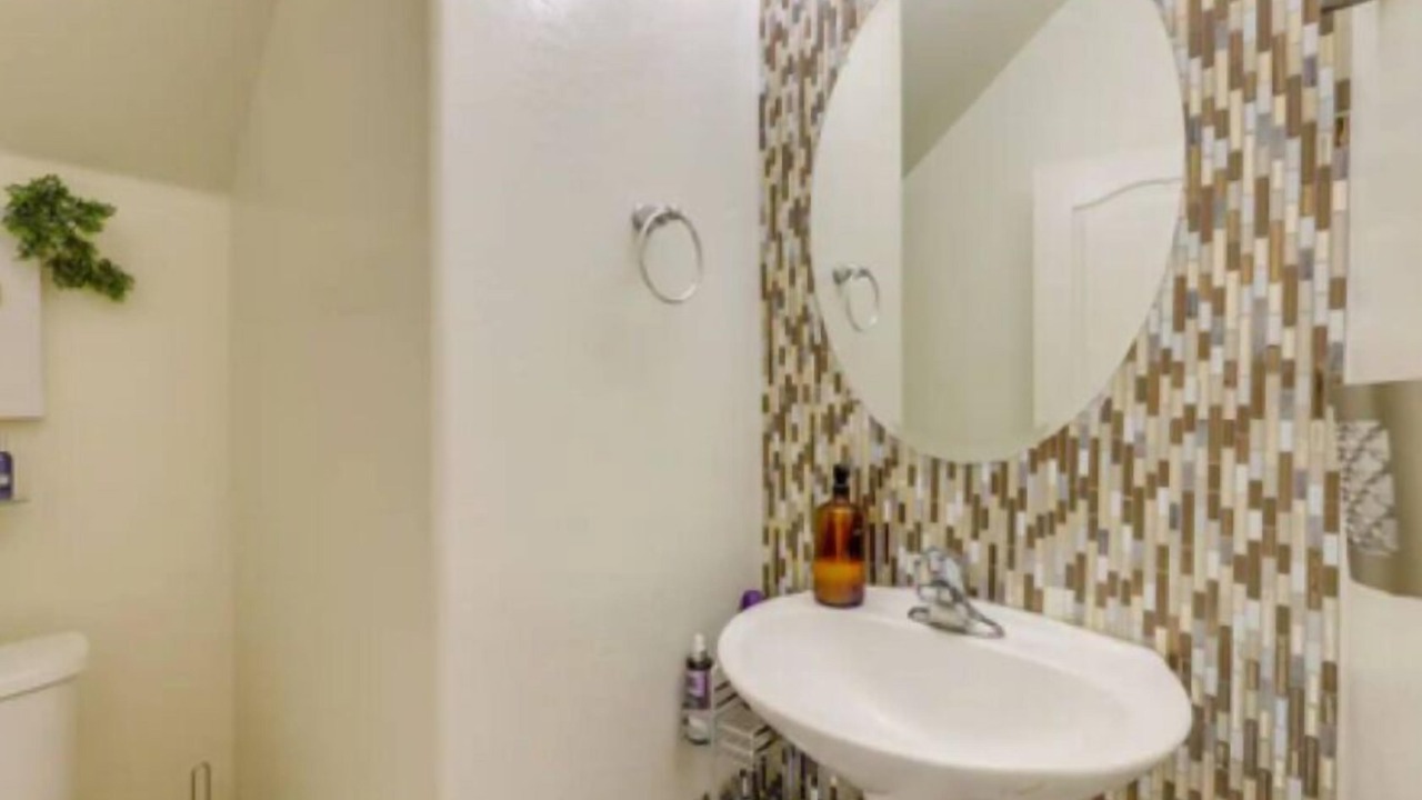 Photo of Bathroom in Dobbins Place