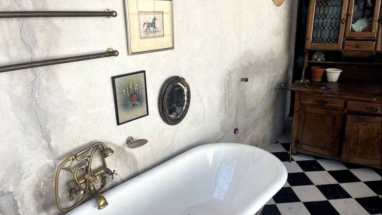 Photo of Bathroom in Alamos