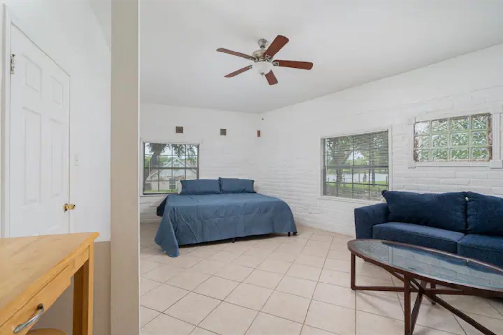 Photo of Bedroom in Los Fresnos