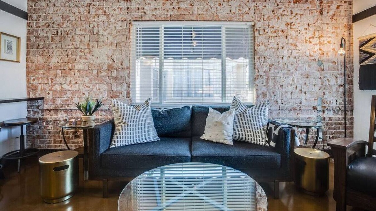 Photo of Livingroom in Encanto