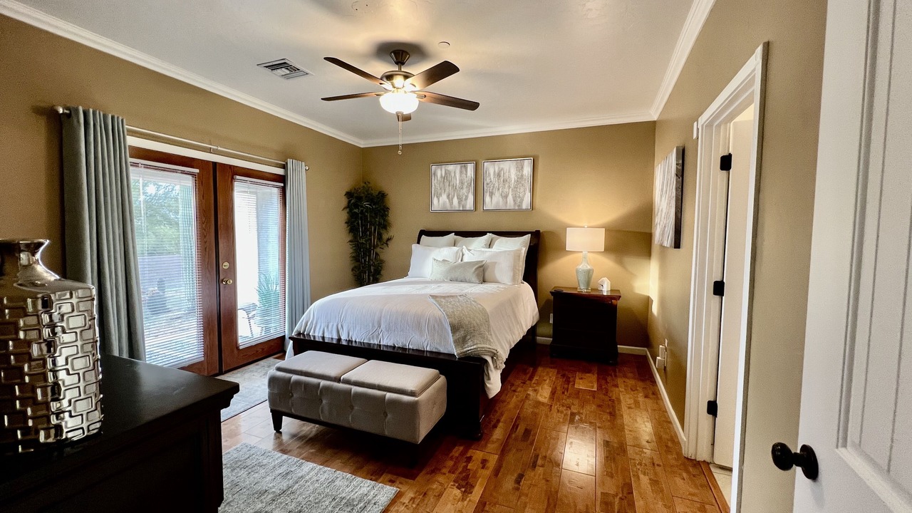 Photo of Bedroom in Picture Rocks